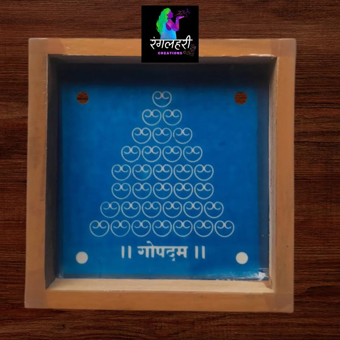 WA29 : 5 by 5 Small Wooden Square Rangoli Stencil Main image