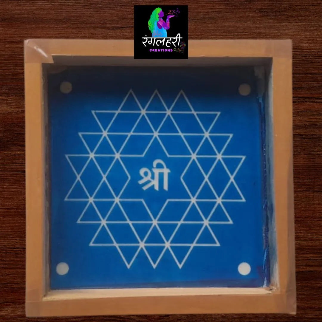 WA33 : 5 by 5 Small Wooden Square Rangoli Stencil Main image